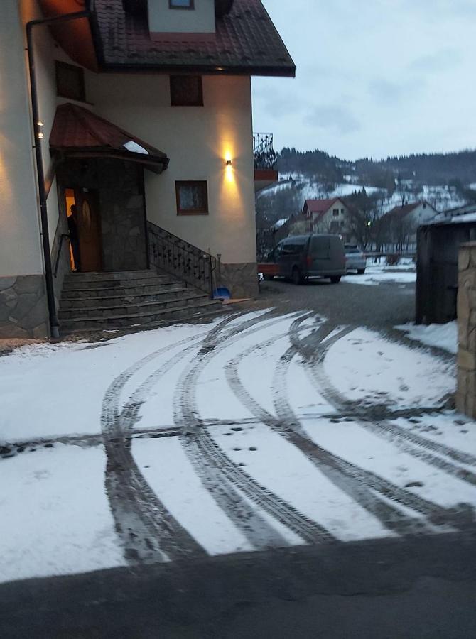 Dom Pod Winogronem Apartman Szczawnica Kültér fotó