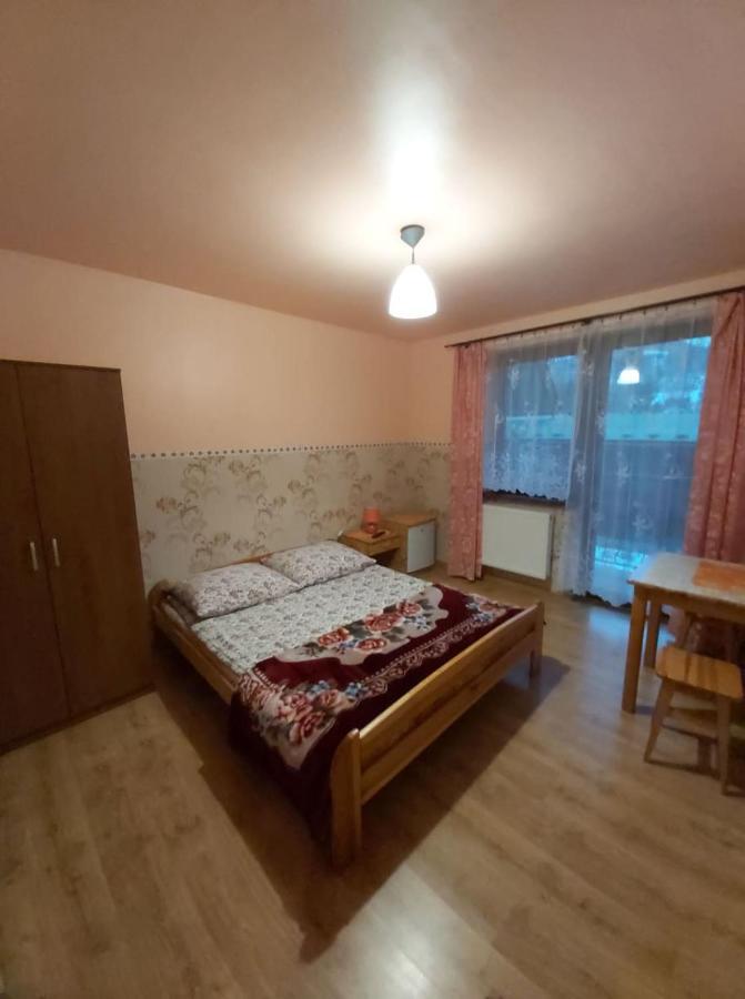 Dom Pod Winogronem Apartman Szczawnica Kültér fotó